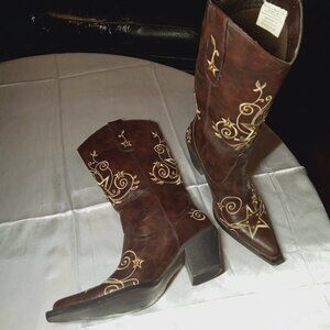 size 6 womans Roper cowgirl boots embroidered detail star sequin